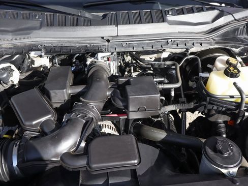 Used 2020 Ford F250 XL w/ Power Equipment Group image 16