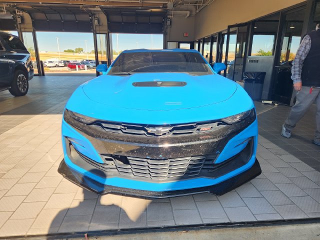 Used 2022 Chevrolet Camaro SS RWD image 2