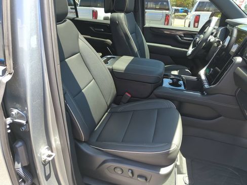 New 2026 GMC Yukon Elevation w/ Elevation Premium Package AWD/4WD image 41