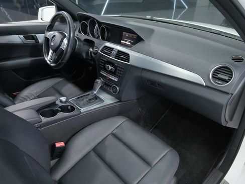 Used 2014 Mercedes-Benz C 250 Sedan image 43