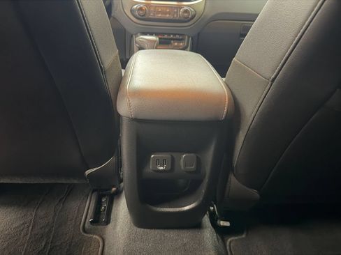 Used 2020 Chevrolet Colorado Z71 AWD/4WD image 20
