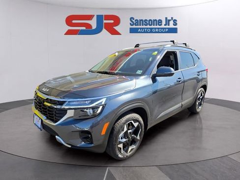 Certified 2025 Kia Seltos S AWD/4WD image 1