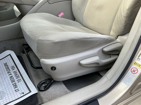 Used 2010 Toyota Prius Two FWD image 20