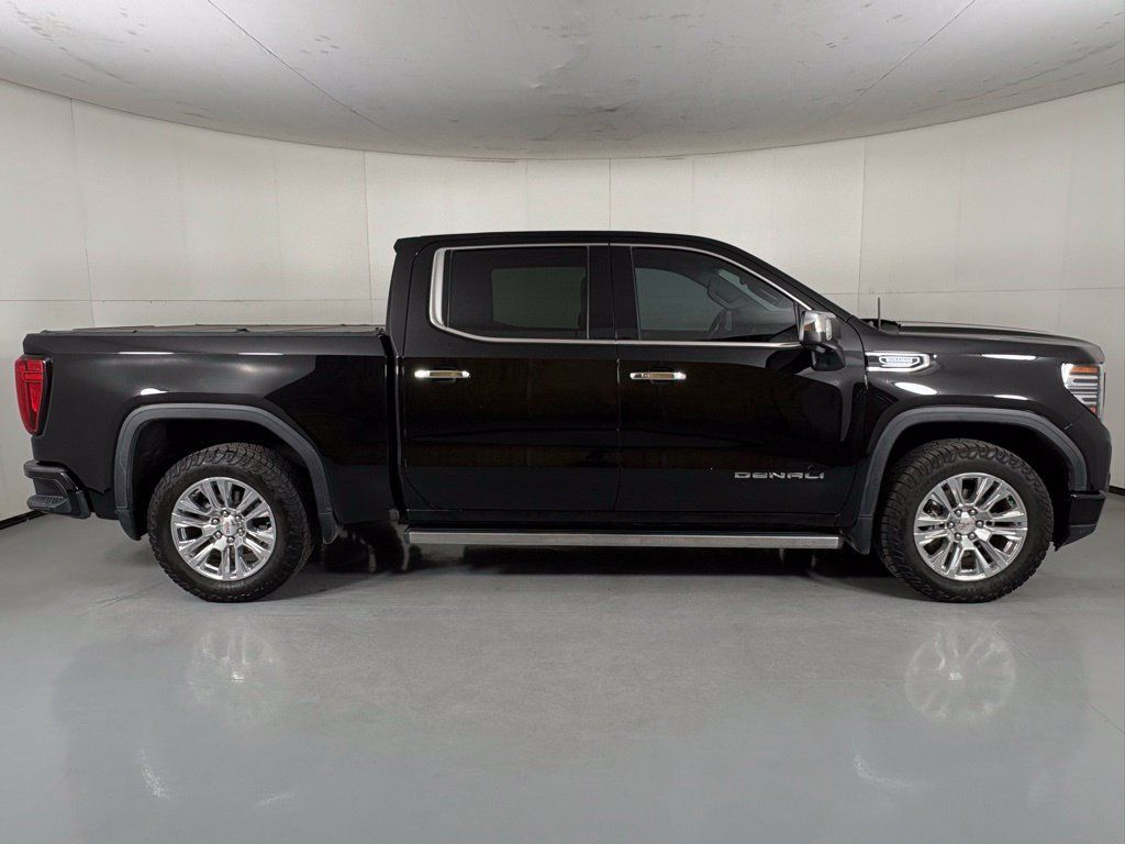 Used 2023 GMC Sierra 1500 Denali AWD/4WD image 9