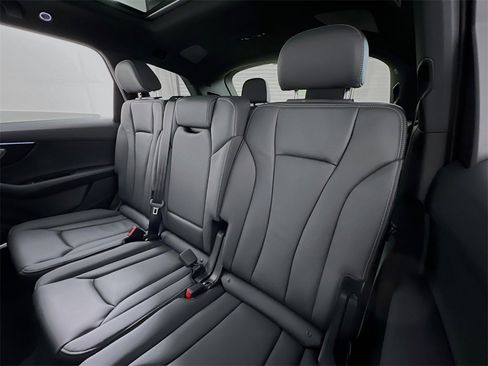 New 2026 Audi Q7 2.0T Premium image 21