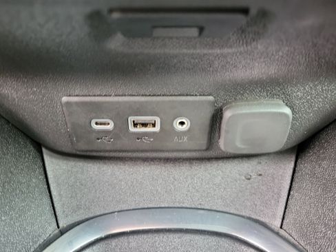 Used 2025 Chevrolet Malibu LT image 13