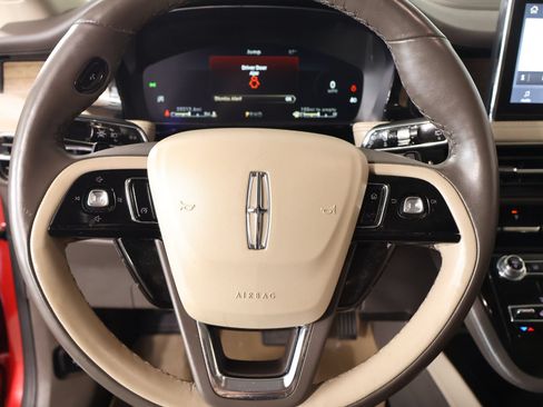 Used 2021 Lincoln Corsair Reserve w/ Elements Package FWD image 3