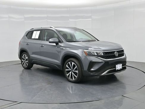 Used 2023 Volkswagen Taos SE w/ Panoramic Sunroof Package AWD/4WD image 53