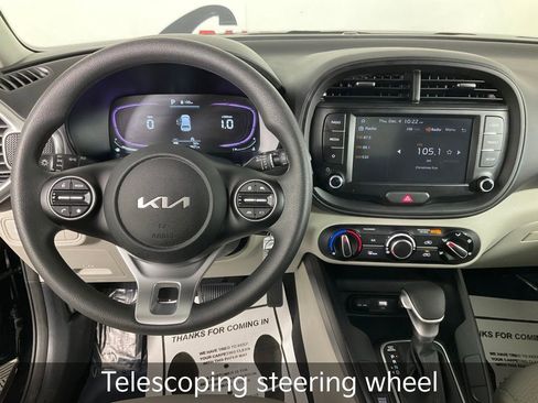 Certified 2023 Kia Soul LX image 17