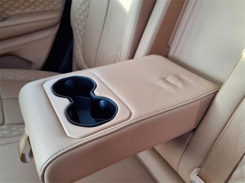 Used 2023 Jeep Grand Cherokee Summit image 90