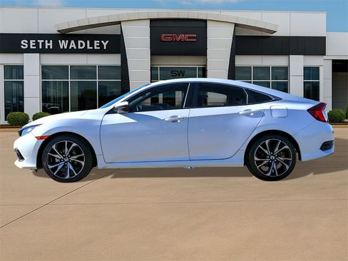 Used 2019 Honda Civic Sport image 4