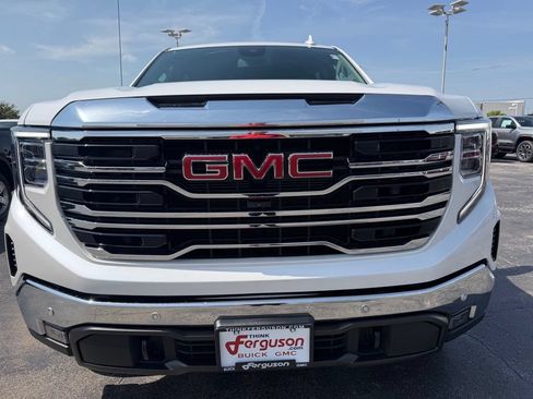 Used 2024 GMC Sierra 1500 SLT RWD image 6