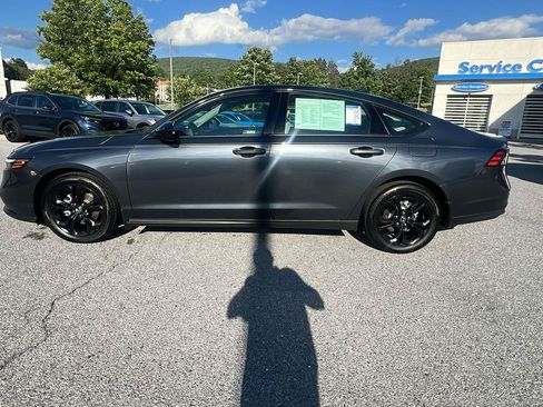 Used 2025 Honda Accord SE image 7