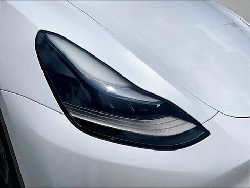 Used 2023 Tesla Model Y Performance AWD/4WD image 30