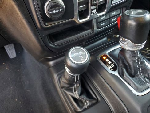 Certified 2023 Jeep Wrangler Unlimited Sahara AWD/4WD image 13