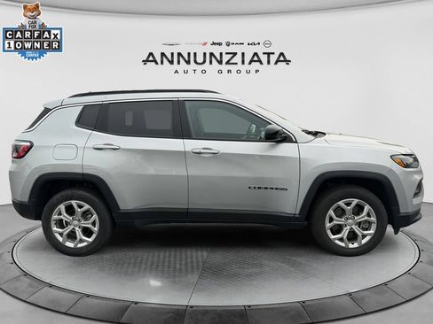 Used 2024 Jeep Compass Latitude AWD/4WD image 6