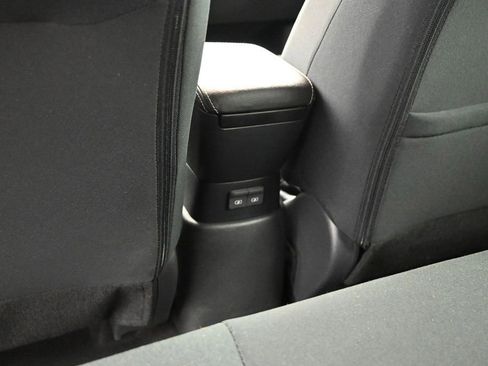 Certified 2025 Nissan Kicks Play S FWD image 17