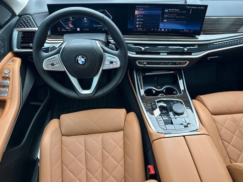 Used 2024 BMW X7 xDrive40i AWD/4WD image 24