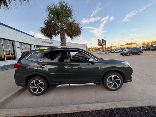 Used 2024 Subaru Forester Touring w/ Convenience Package AWD/4WD image 21