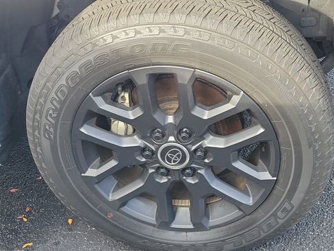 Used 2024 Toyota Tundra Platinum image 8