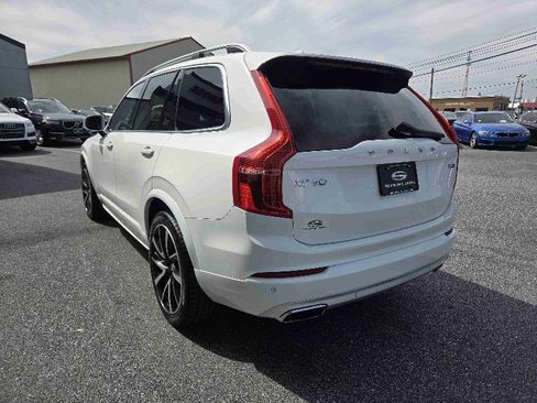 Used 2019 Volvo XC90 T6 Momentum image 5