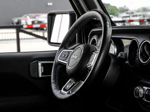 Used 2023 Jeep Wrangler Sahara w/ Cold Weather Group image 25