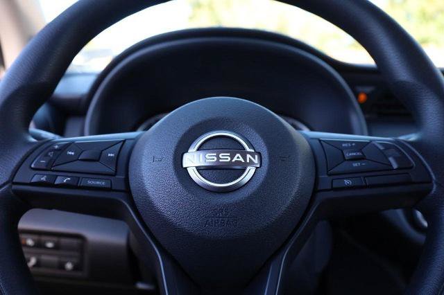 Certified 2025 Nissan Kicks Play S FWD image 9