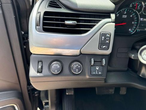 Used 2016 Chevrolet Tahoe LT AWD/4WD image 25