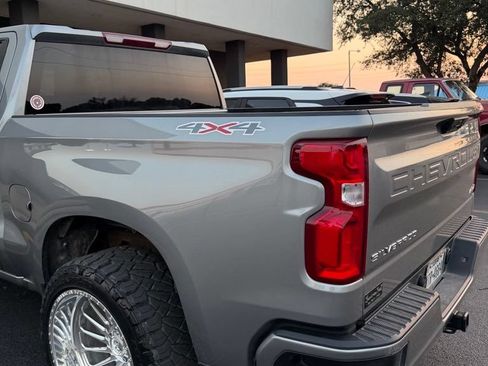 Used 2025 Chevrolet Silverado 1500 RST AWD/4WD image 2