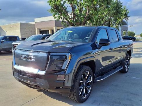 New 2025 GMC Sierra EV Denali image 4