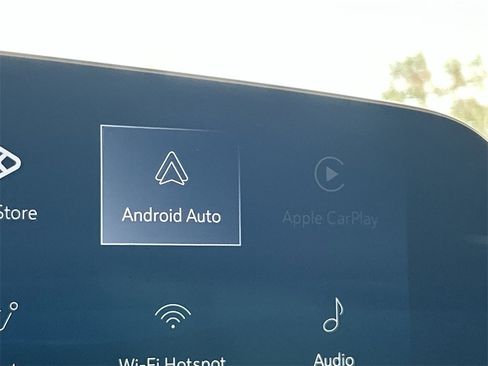 Used 2025 Cadillac XT4 Premium Luxury image 25