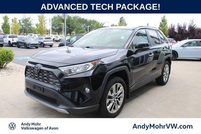 Used 2019 Toyota RAV4 Limited w/ Advanced Technology Package AWD/4WD image 3