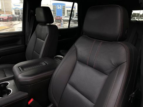 Used 2023 Chevrolet Tahoe RST image 13