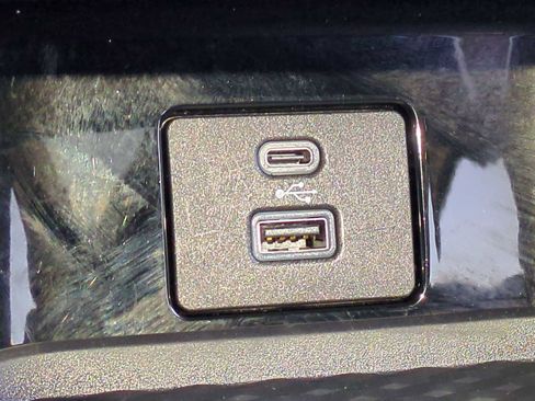 Used 2021 Ford Mustang Mach-E Premium image 21