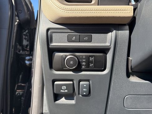 Used 2024 Ford Expedition Max Limited AWD/4WD image 26