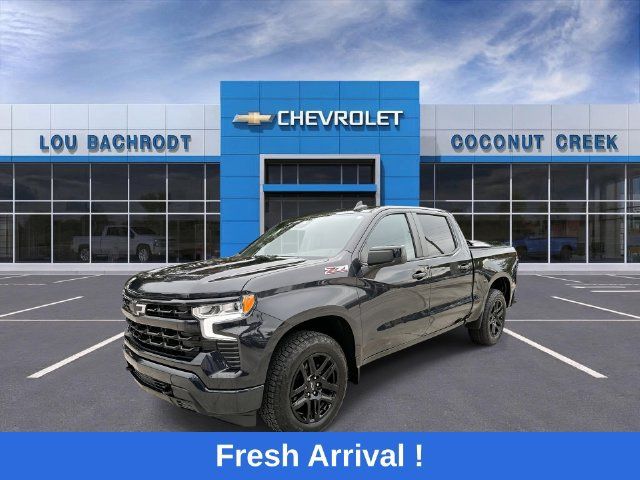Used 2023 Chevrolet Silverado 1500 RST w/ Z71 Off-Road Package AWD/4WD image 4