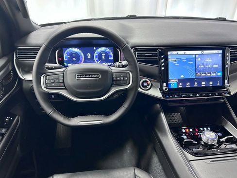 New 2026 Jeep Grand Wagoneer 4WD image 3