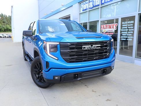 Used 2023 GMC Sierra 1500 Elevation w/ Preferred Package AWD/4WD image 44