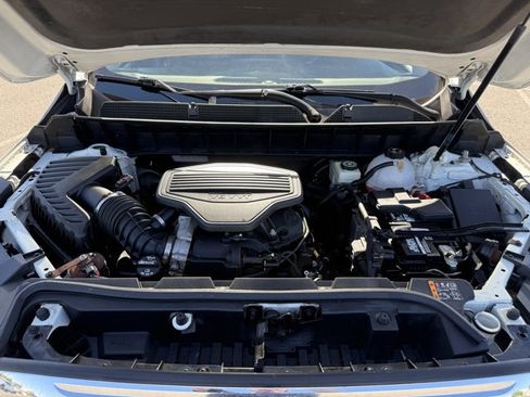Used 2017 GMC Acadia SLT FWD image 25