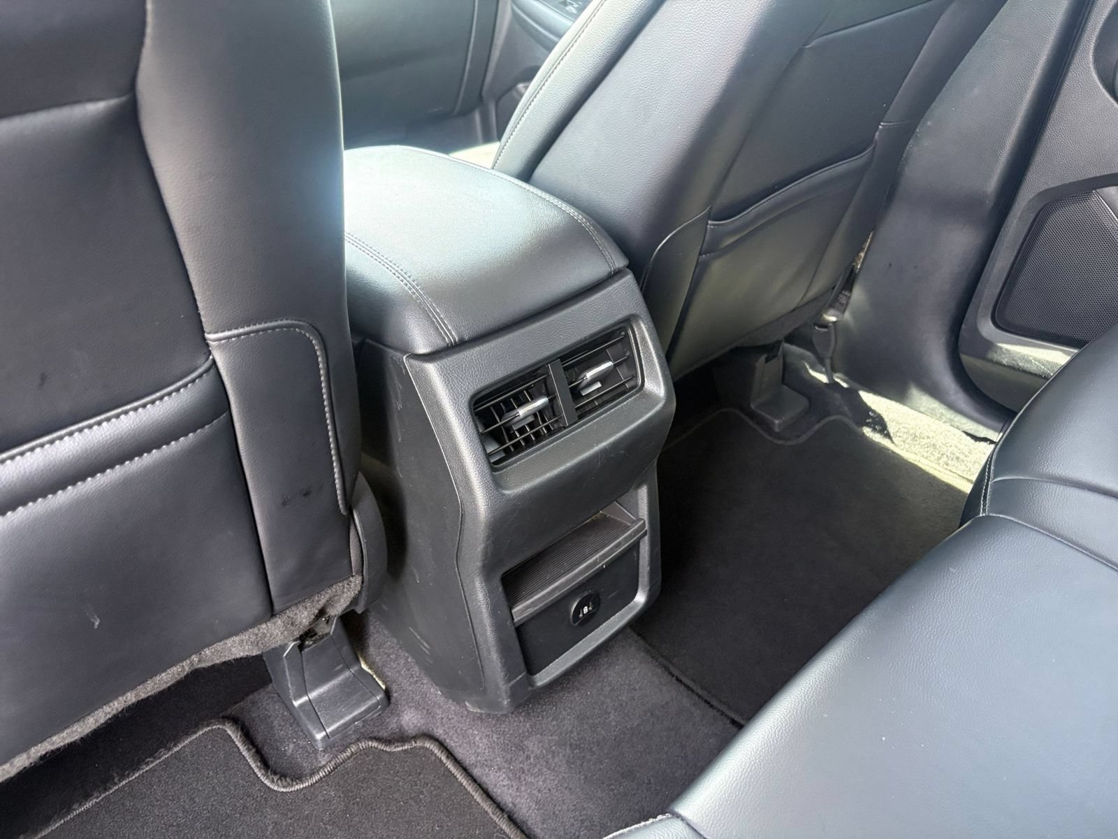 Used 2024 Ford Edge SEL AWD/4WD image 24