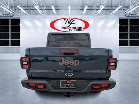 Used 2025 Jeep Gladiator Mojave w/ Safety Group image 4