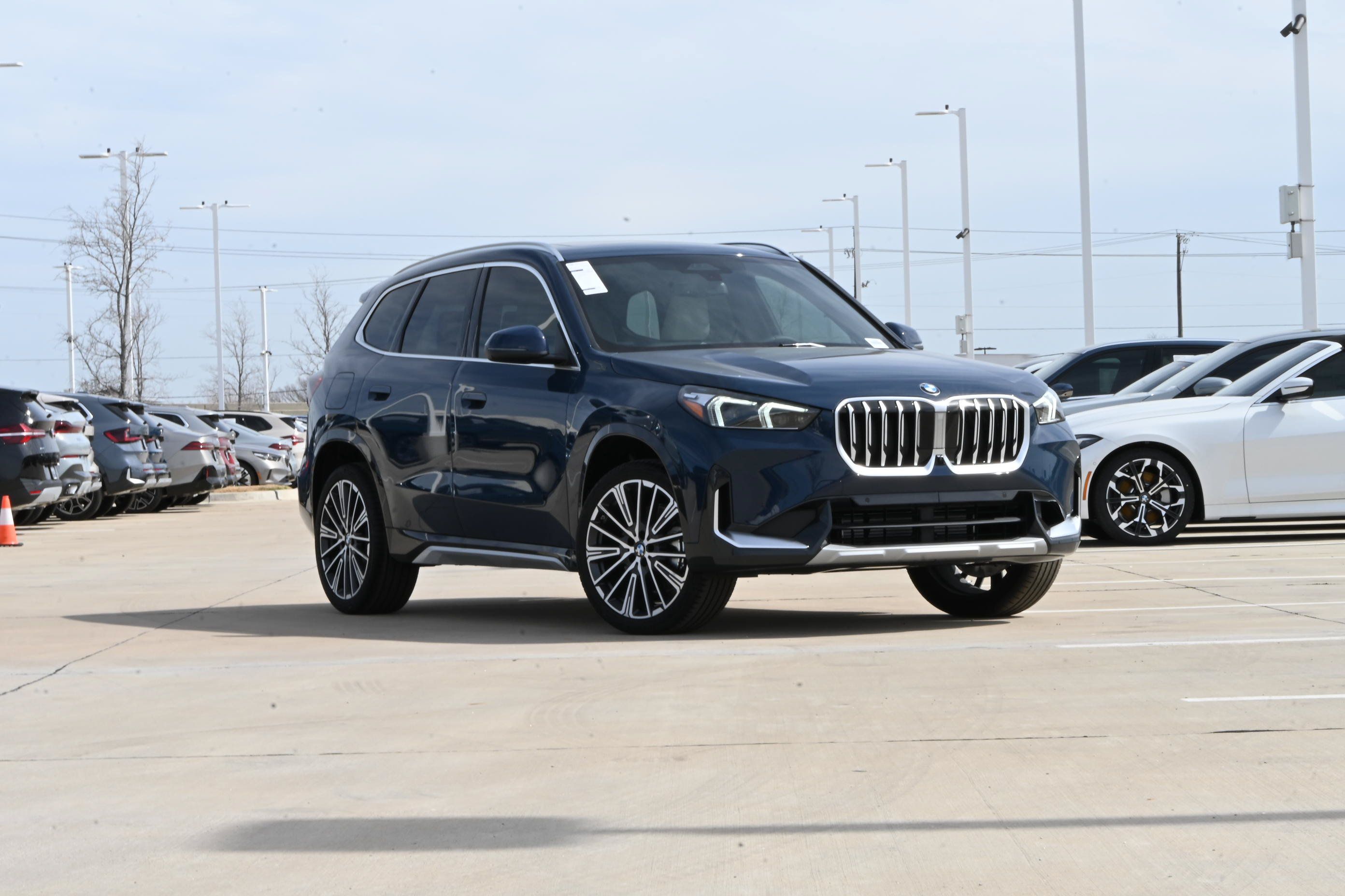 Used 2026 BMW X1 xDrive28i AWD/4WD image 1