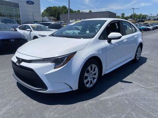Used 2024 Toyota Corolla LE FWD video 3