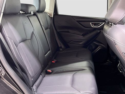 Used 2021 Subaru Forester Touring image 27