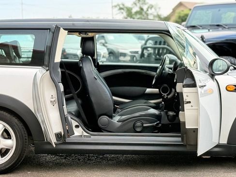 Used 2011 MINI Cooper Clubman FWD image 11