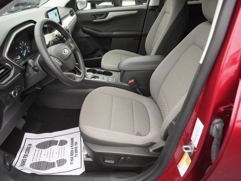 Used 2022 Ford Escape SE w/ Convenience Package image 9