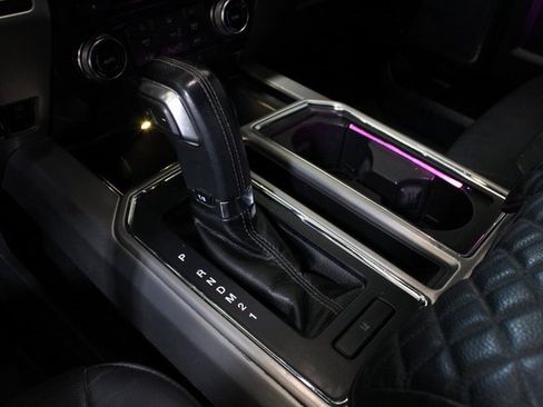 Used 2015 Ford F150 Platinum w/ Equipment Group 701A Luxury image 10