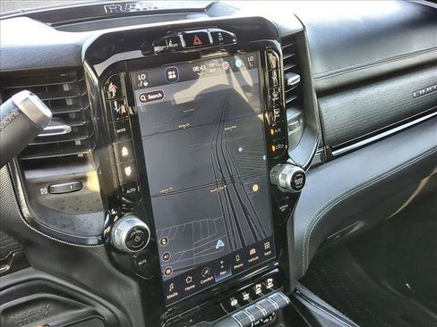 Used 2024 RAM 2500 Limited image 12