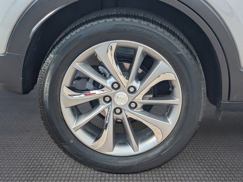 Used 2023 Buick Encore GX Essence w/ Experience Buick Package image 10