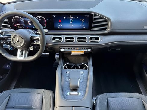 New 2026 Mercedes-Benz GLE 53 AMG 4MATIC Coupe image 12